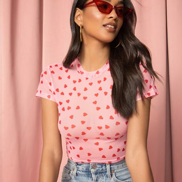 Superdown Tania Cropped Mesh Top - Picture 2 of 4